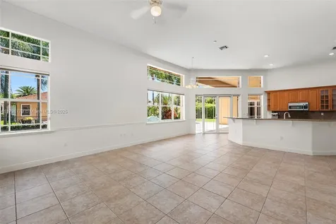 8268 SW 172nd Terrace Palmetto Bay FL 33157