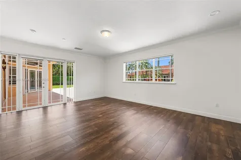 8268 SW 172nd Terrace Palmetto Bay FL 33157