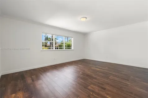8268 SW 172nd Terrace Palmetto Bay FL 33157