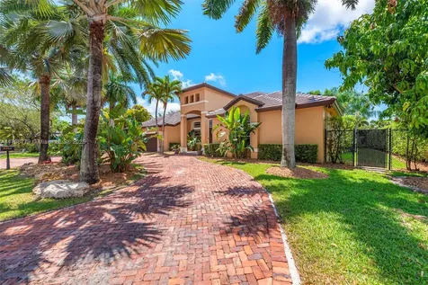 8268 SW 172nd Terrace Palmetto Bay FL 33157
