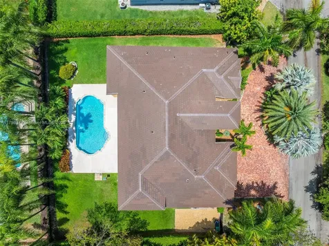 8268 SW 172nd Terrace Palmetto Bay FL 33157