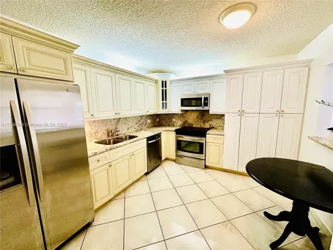 8855 Collins Avenue Surfside FL 33154