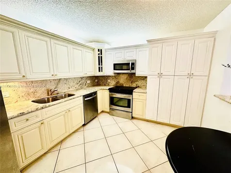 8855 Collins Avenue Surfside FL 33154