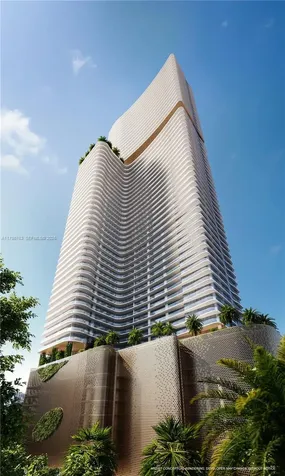 175 NE 10 Street Miami FL 33132