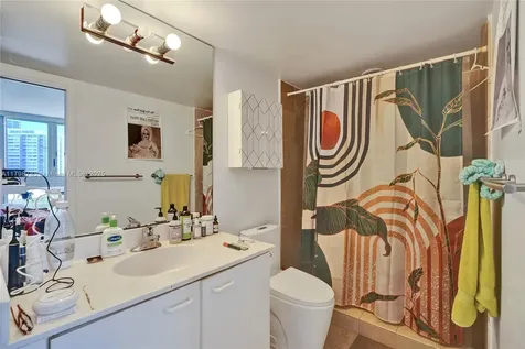 7330 Ocean Terrace Miami Beach FL 33141