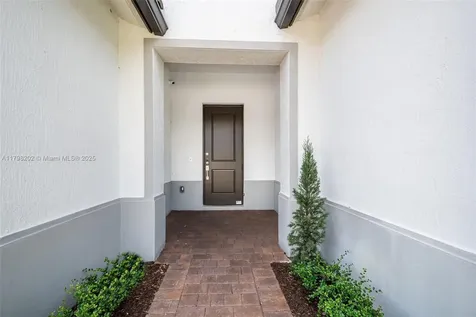 13050 Addilyn Court Davie FL 33325