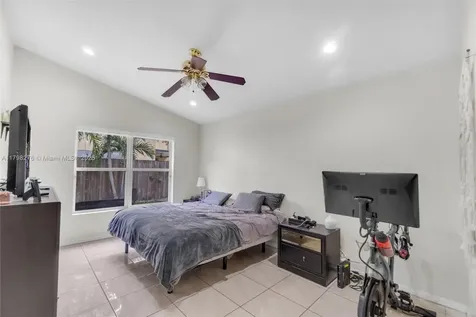 1917 SE 14th Court Homestead FL 33035