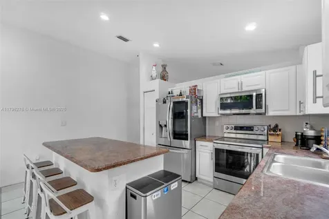 1917 SE 14th Court Homestead FL 33035