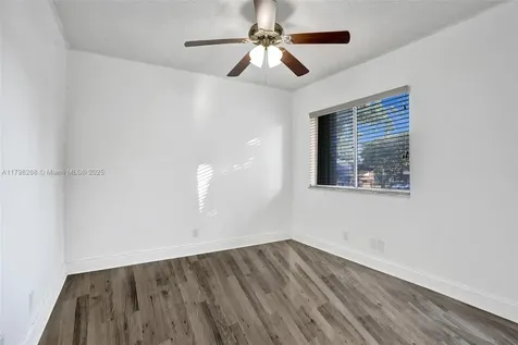 1233 Hampton Boulevard North Lauderdale FL 33068