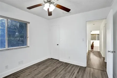 1233 Hampton Boulevard North Lauderdale FL 33068