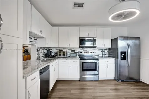 1233 Hampton Boulevard North Lauderdale FL 33068