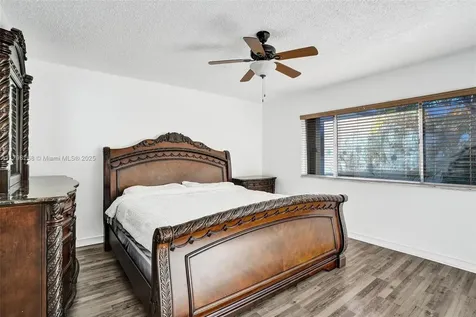 1233 Hampton Boulevard North Lauderdale FL 33068