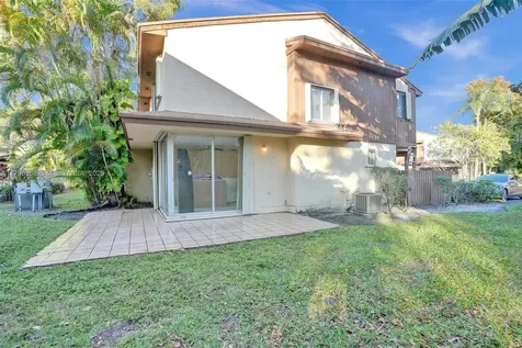 1233 Hampton Boulevard North Lauderdale FL 33068