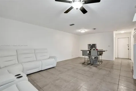 1233 Hampton Boulevard North Lauderdale FL 33068