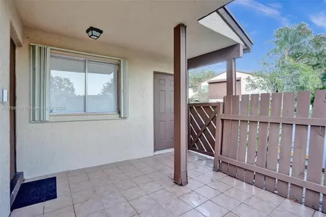 1233 Hampton Boulevard North Lauderdale FL 33068