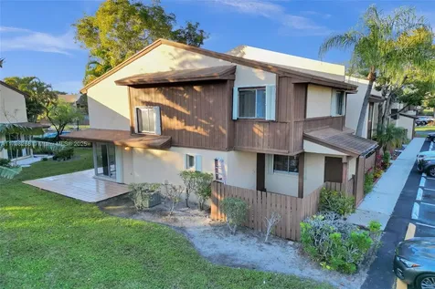 1233 Hampton Boulevard North Lauderdale FL 33068