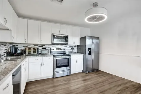 1233 Hampton Boulevard North Lauderdale FL 33068