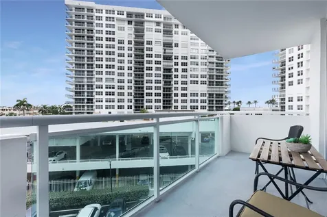 3001 S Ocean Drive Hollywood FL 33019