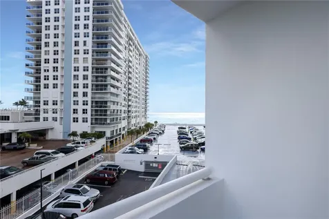 3001 S Ocean Drive Hollywood FL 33019