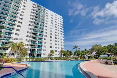 3001 S Ocean Drive Hollywood FL 33019