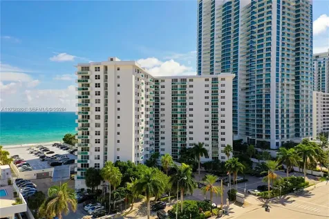 3001 S Ocean Drive Hollywood FL 33019