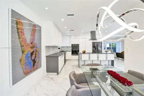 626 S 13th Avenue Hollywood FL 33019