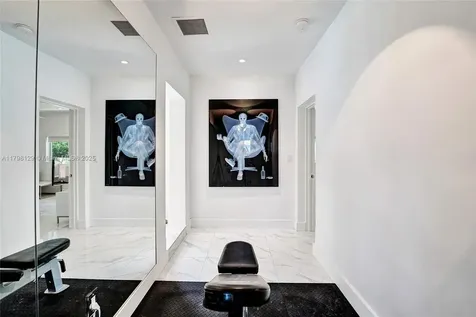 626 S 13th Avenue Hollywood FL 33019
