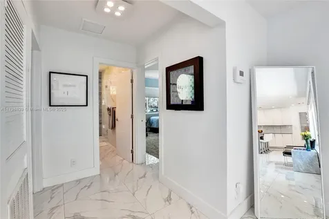 626 S 13th Avenue Hollywood FL 33019