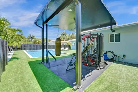626 S 13th Avenue Hollywood FL 33019