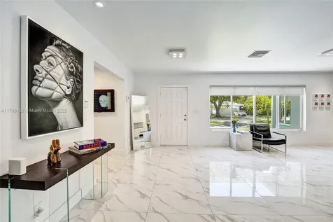 626 S 13th Avenue Hollywood FL 33019