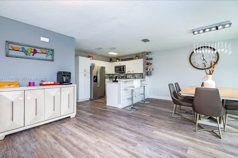 216 NW 118th Drive Coral Springs FL 33071