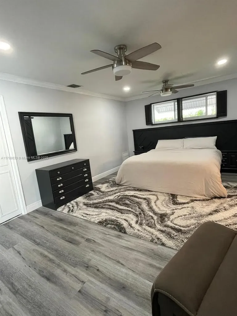 2230 N 50th Avenue Hollywood FL 33021