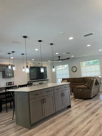 2230 N 50th Avenue Hollywood FL 33021