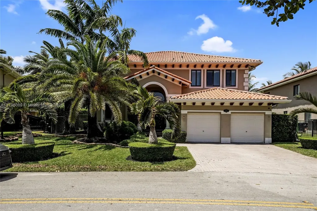 7567 SW 189th Street Cutler Bay FL 33157