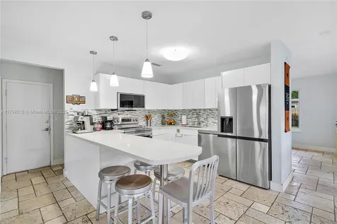 5510 SW 6th Street Plantation FL 33317