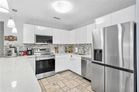 5510 SW 6th Street Plantation FL 33317