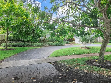 5510 SW 6th Street Plantation FL 33317