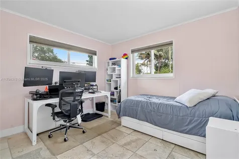 5510 SW 6th Street Plantation FL 33317