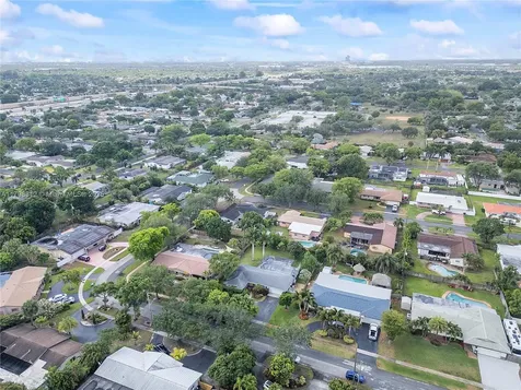 5510 SW 6th Street Plantation FL 33317