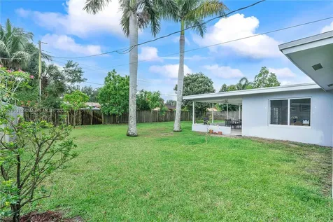 5510 SW 6th Street Plantation FL 33317
