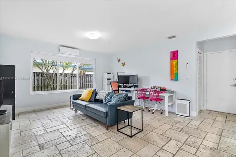 5510 SW 6th Street Plantation FL 33317