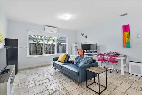 5510 SW 6th Street Plantation FL 33317