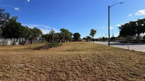 400 Pompano Park Place Pompano Beach FL 33060