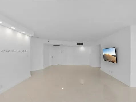 3530 Mystic Pointe Drive Aventura FL 33180