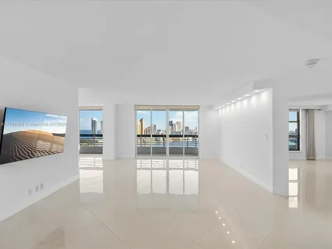3530 Mystic Pointe Drive Aventura FL 33180