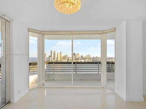 3530 Mystic Pointe Drive Aventura FL 33180