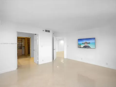 3530 Mystic Pointe Drive Aventura FL 33180