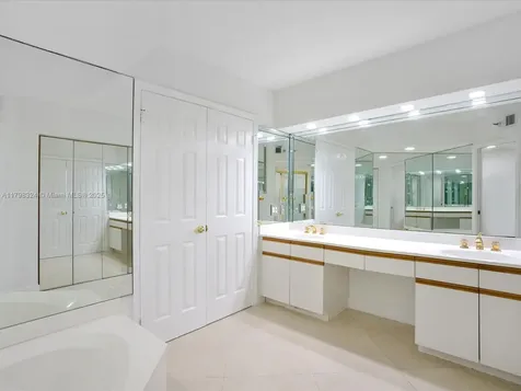 3530 Mystic Pointe Drive Aventura FL 33180