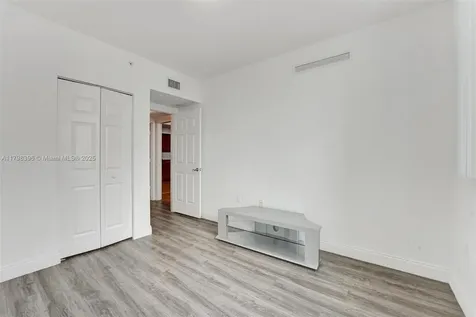 1745 E Hallandale Beach Boulevard Hallandale Beach FL 33009