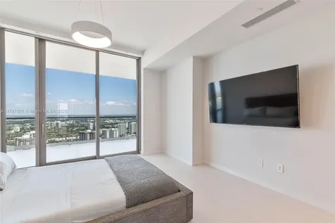 18975 Collins Avenue Sunny Isles Beach FL 33160